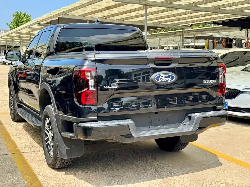 Ford Ranger — фото 10