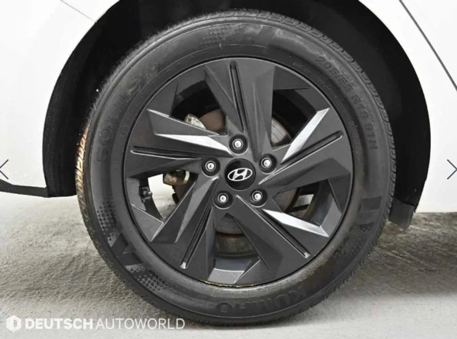 Hyundai AVANTE — фото 8