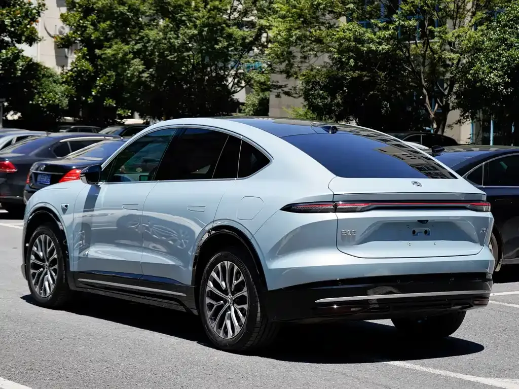 NIO EC6 — фото 10