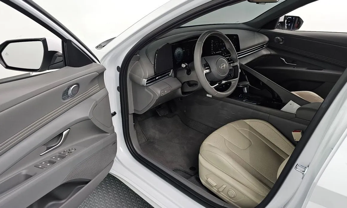 Hyundai AVANTE — фото 9