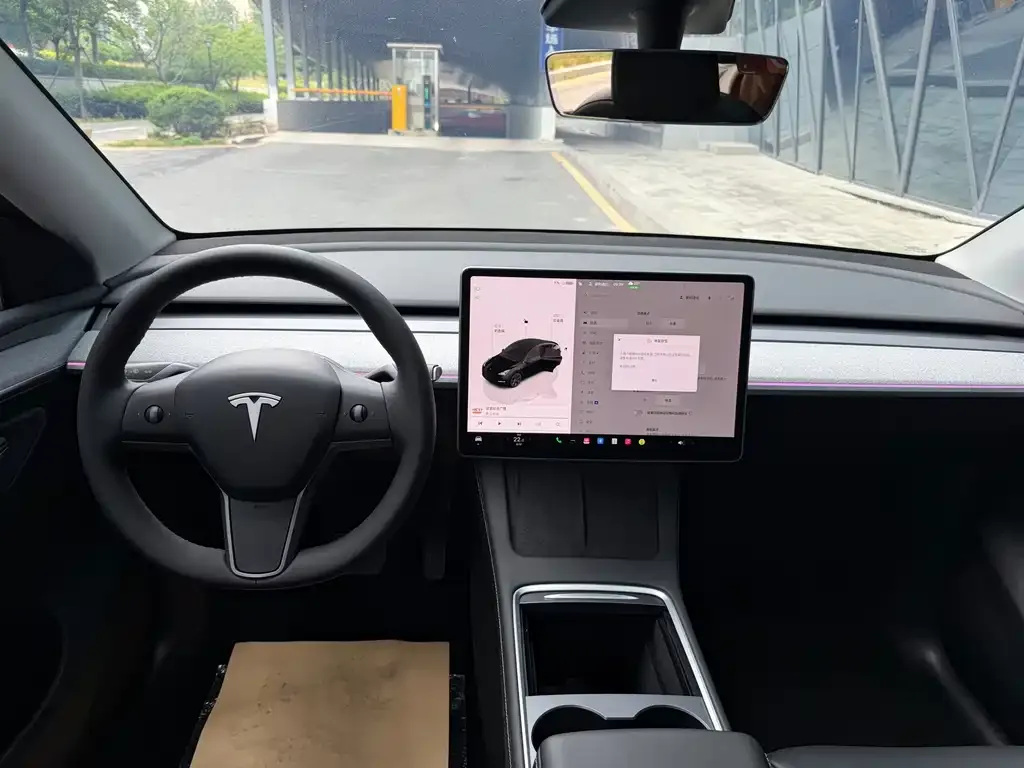 Tesla Model Y — фото 2