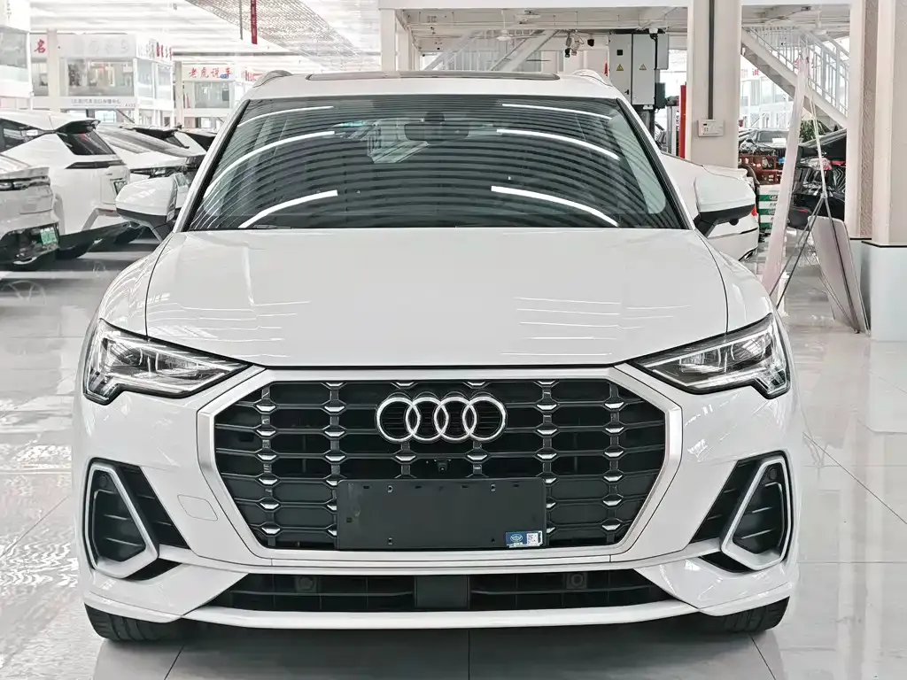 Audi Q3 — фото 6