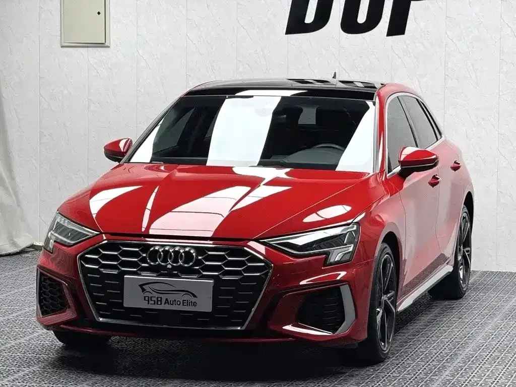 Audi A3 — фото 1