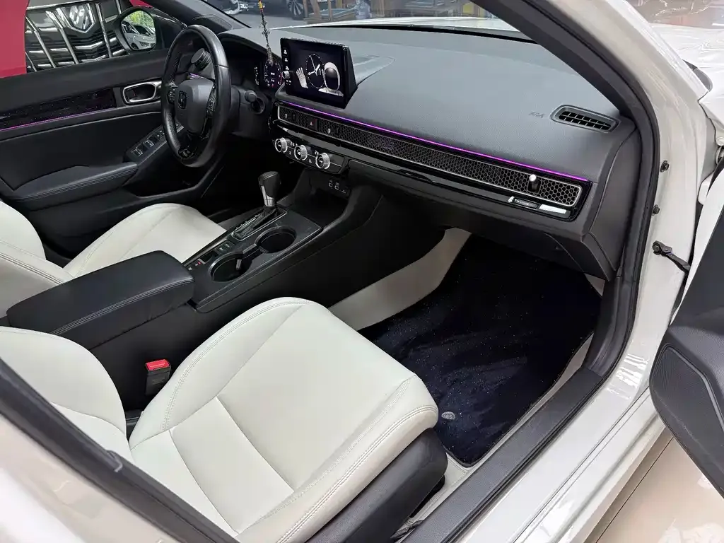 Honda Civic — фото 10
