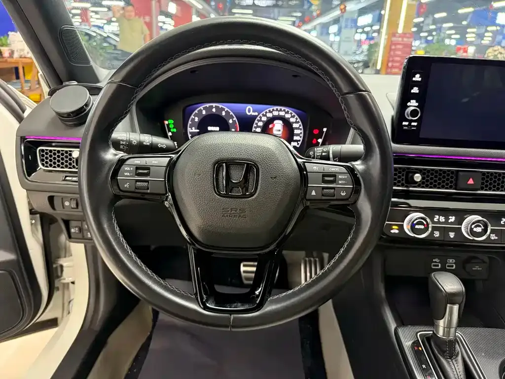 Honda Civic — фото 8