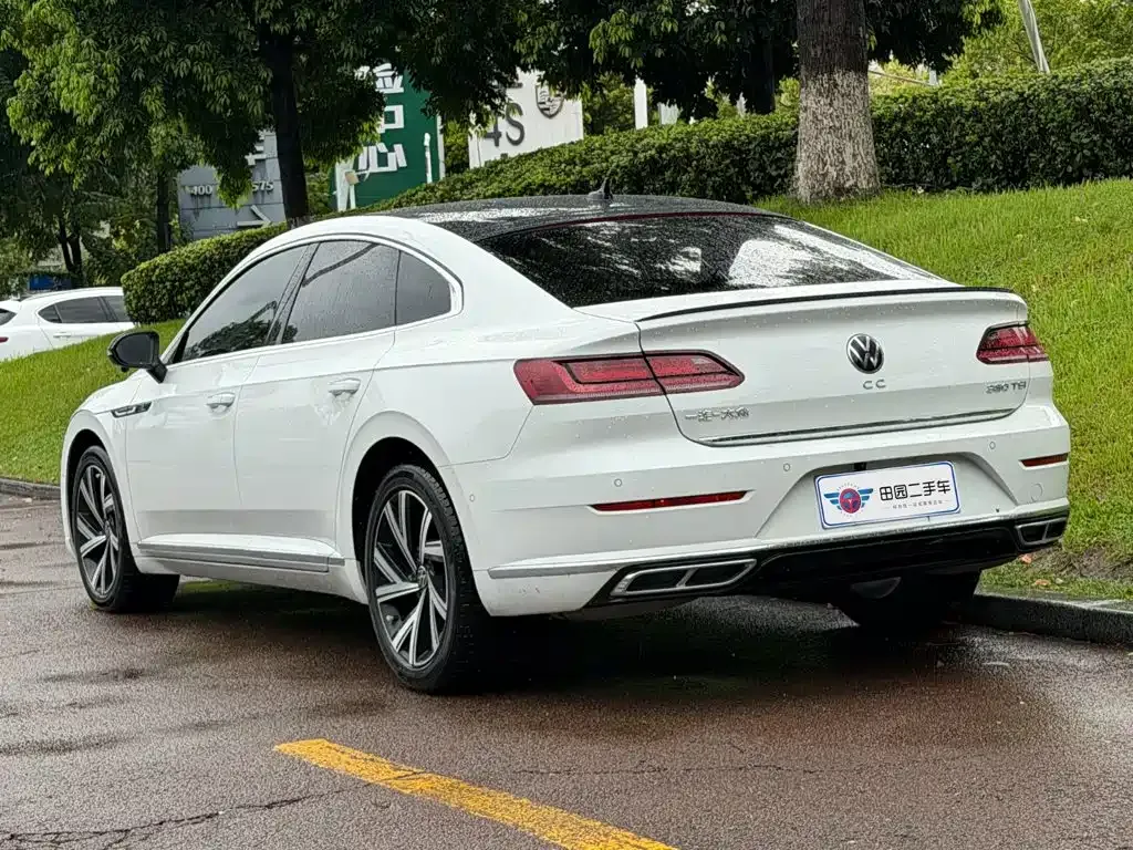 Volkswagen CC — фото 10
