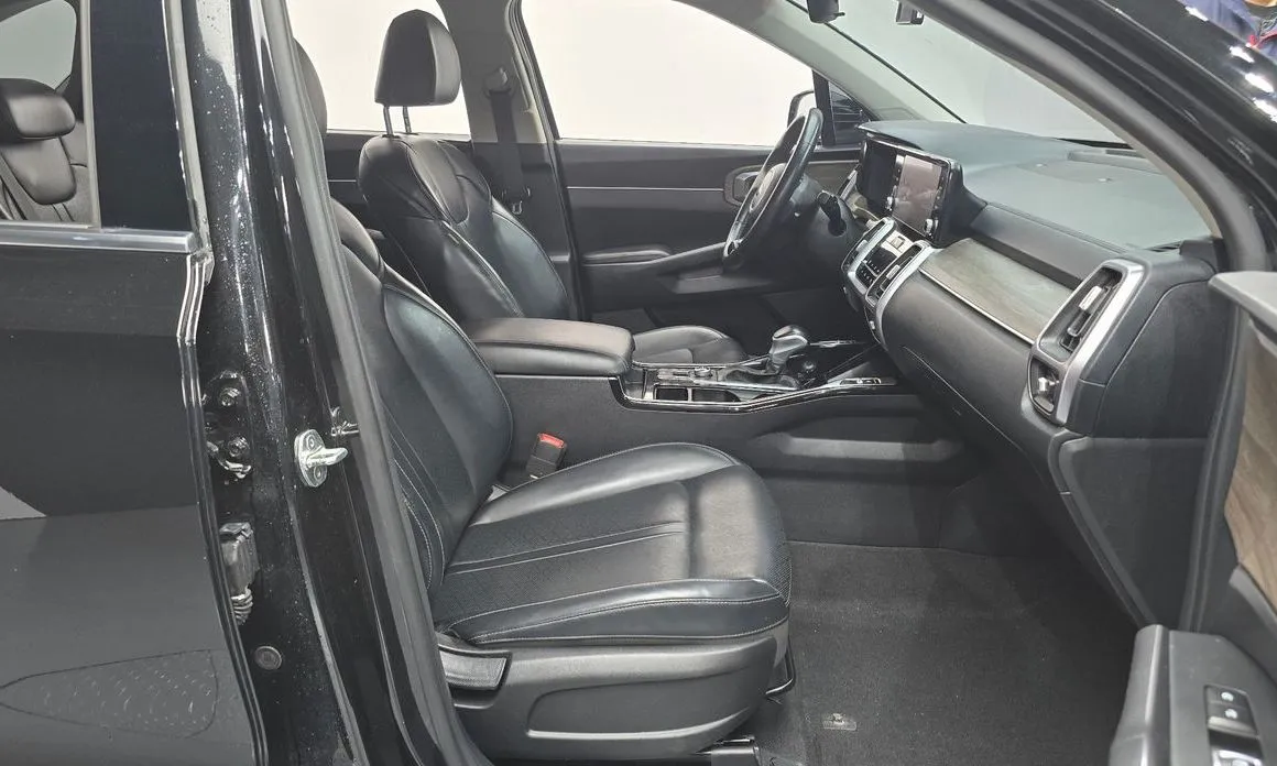 Kia Sorento — фото 7