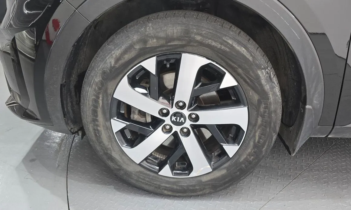 Kia Sorento — фото 8