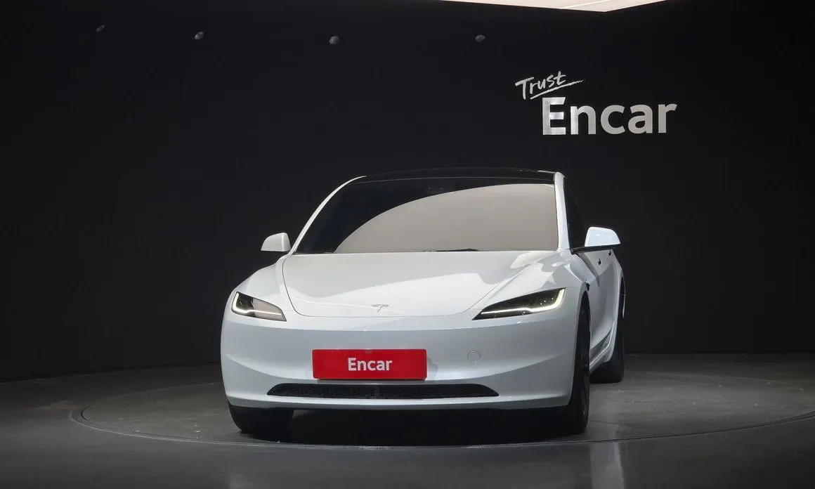 Tesla Model 3 — фото 3