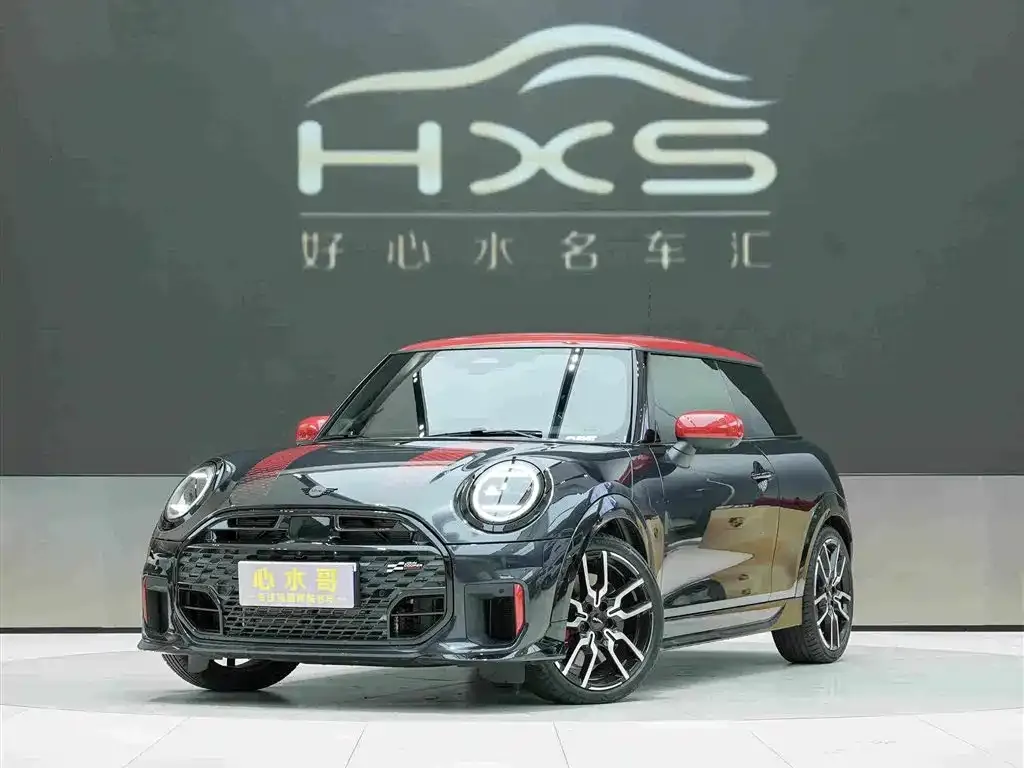 MINI JCW (John Cooper Works) — фото 1