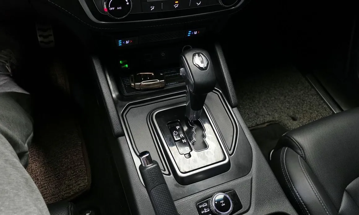 KG Mobility (Ssangyong) Rexton — фото 9