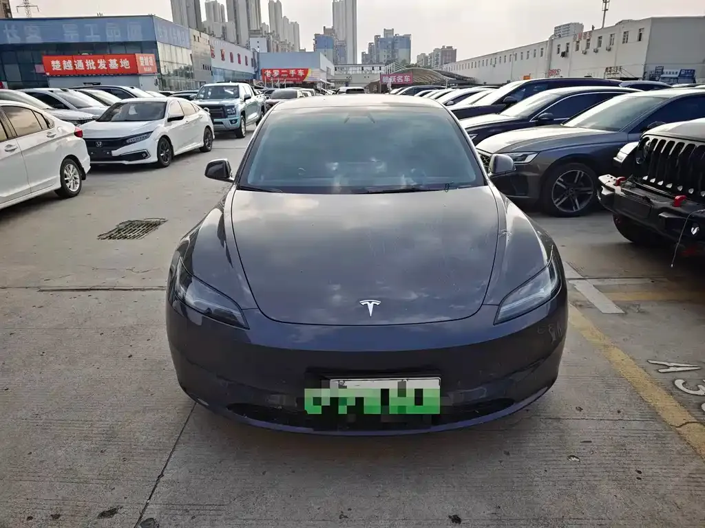 Tesla Model 3 — фото 8