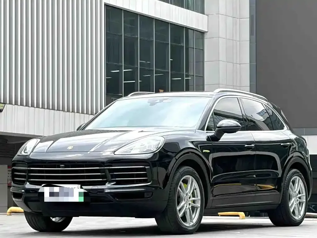 Porsche Cayenne Hybrid — фото 1