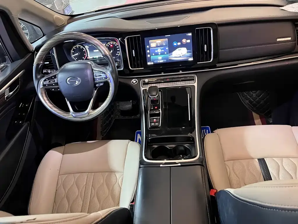 GAC Motor Trumpchi M8 — фото 10