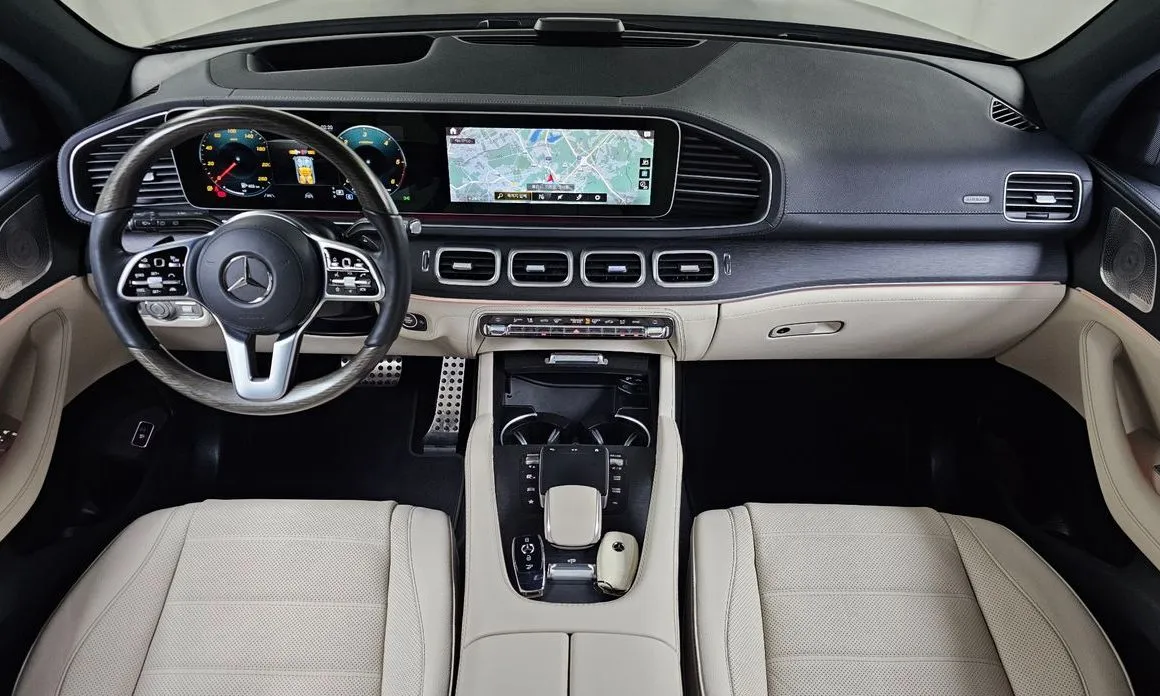 Mercedes-Benz GLS-Class — фото 9