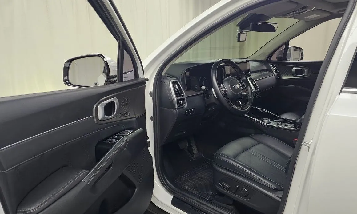 Kia Sorento — фото 5