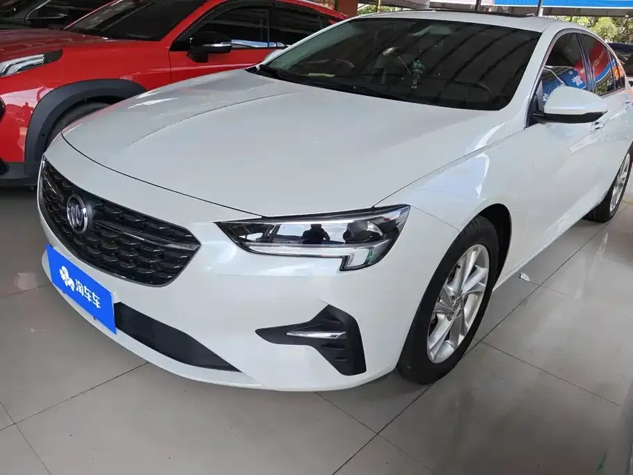 Buick Regal — фото 1