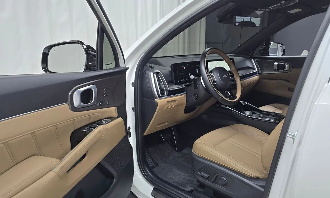 Kia Sorento — фото 9