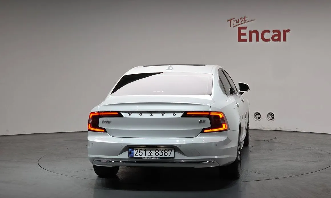 Volvo S90 — фото 2