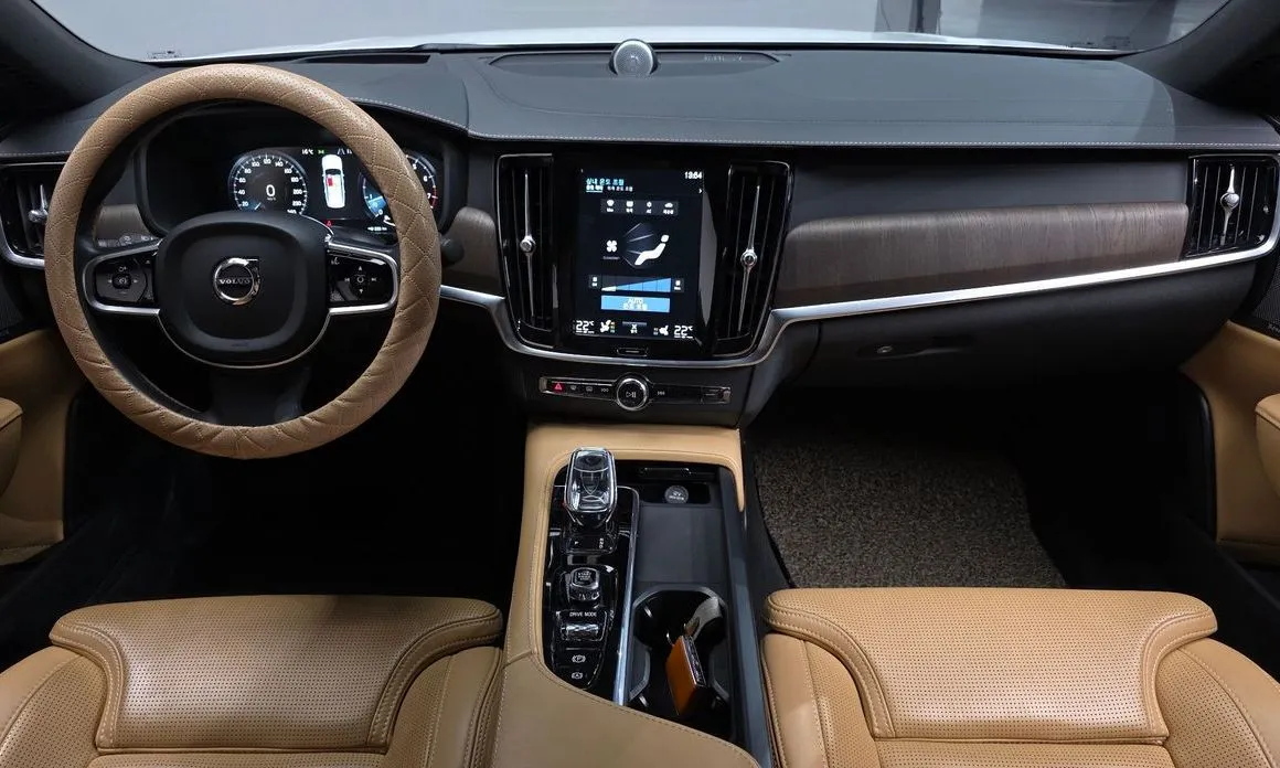 Volvo S90 — фото 10