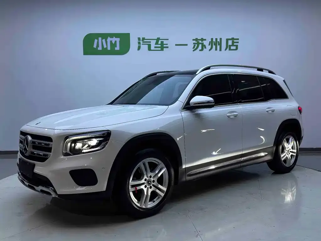Mercedes-Benz GLB — фото 1