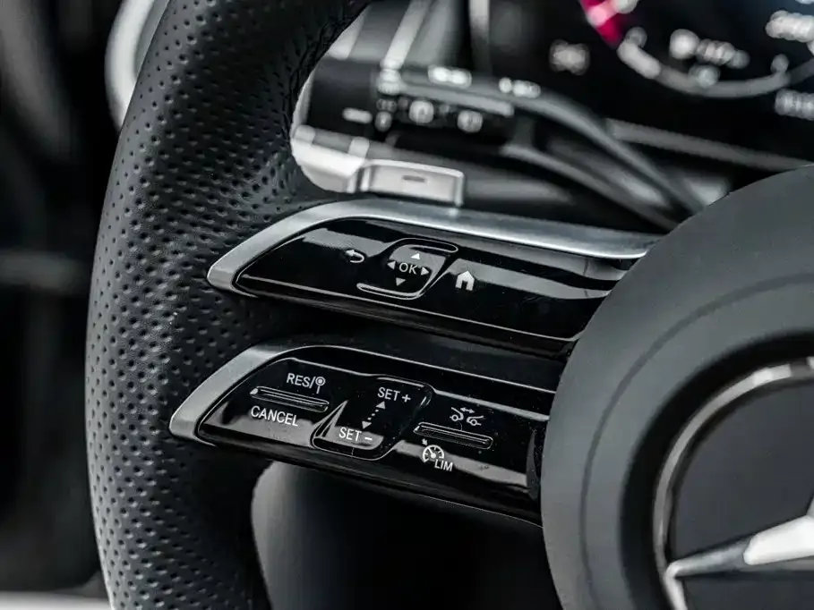 Mercedes-Benz GLC — фото 6