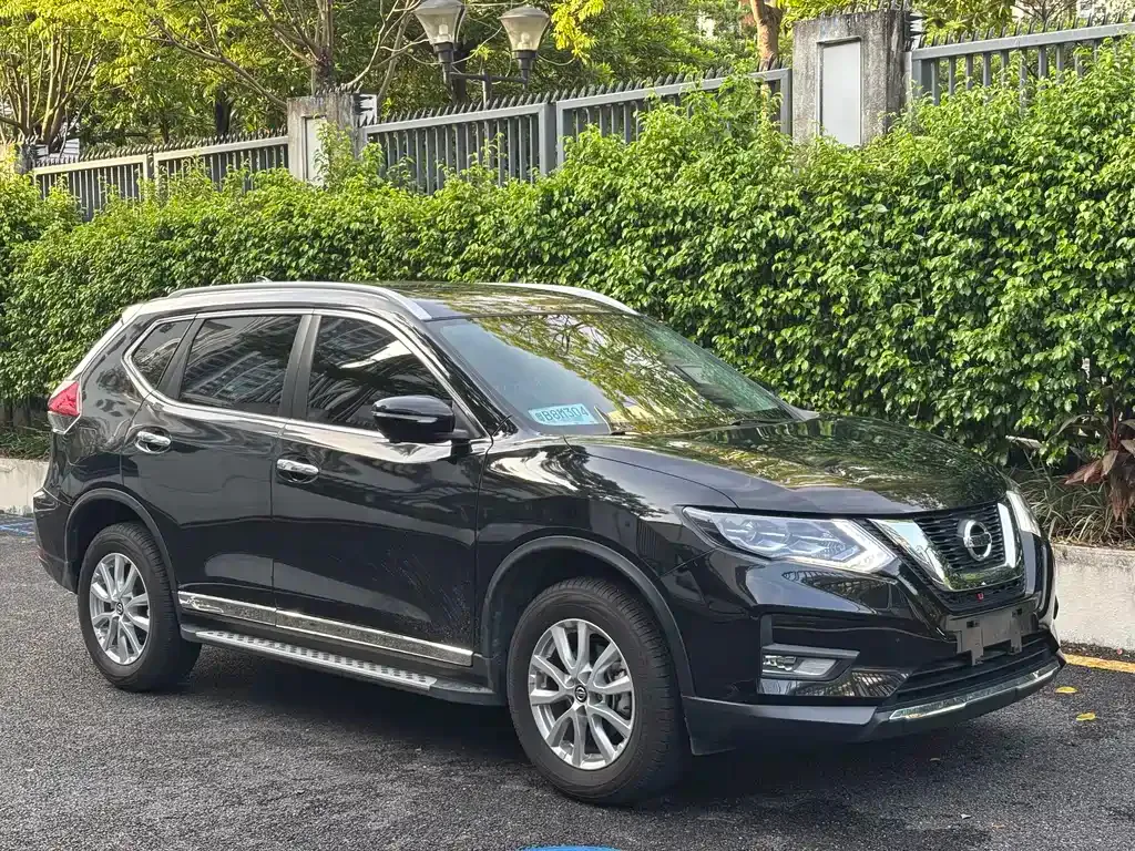 Nissan X-Trail — фото 9