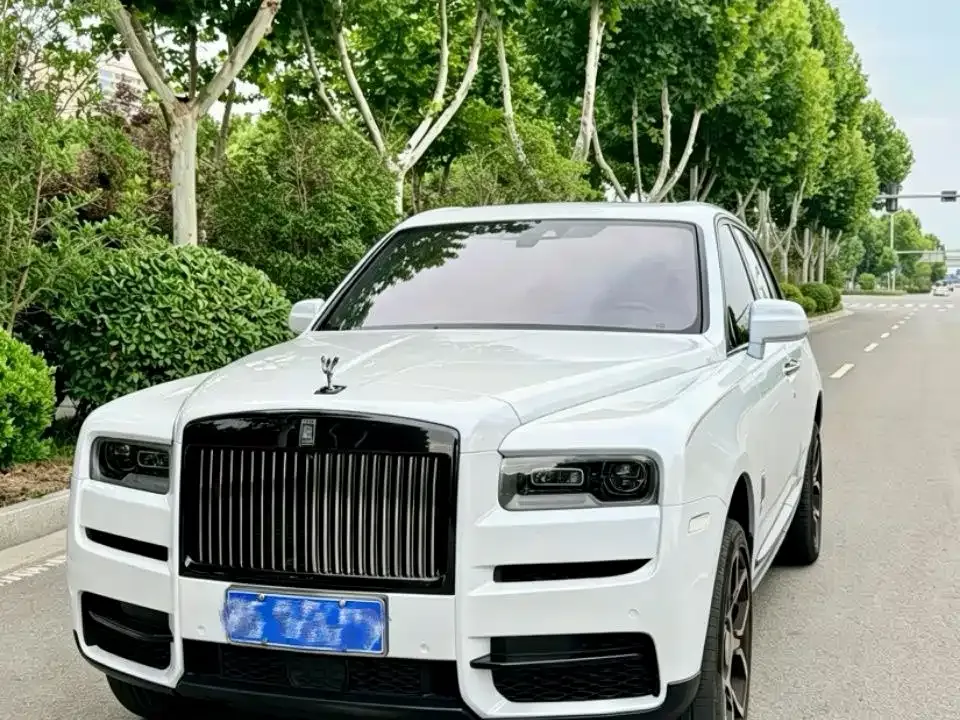 Rolls-Royce Cullinan — фото 1