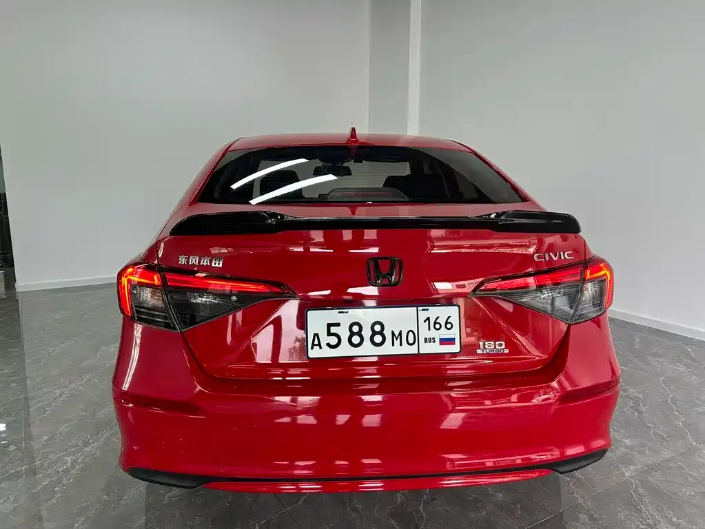 Honda Civic — фото 8