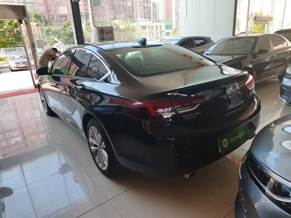 Buick Regal — фото 10