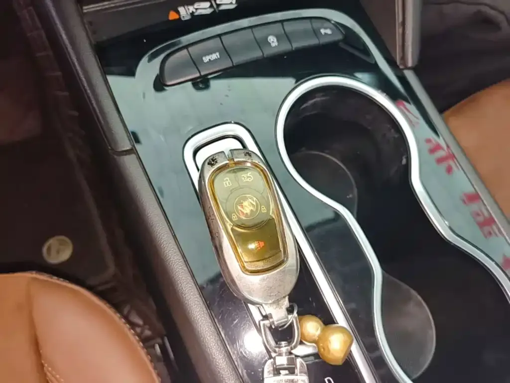 Buick Regal — фото 5