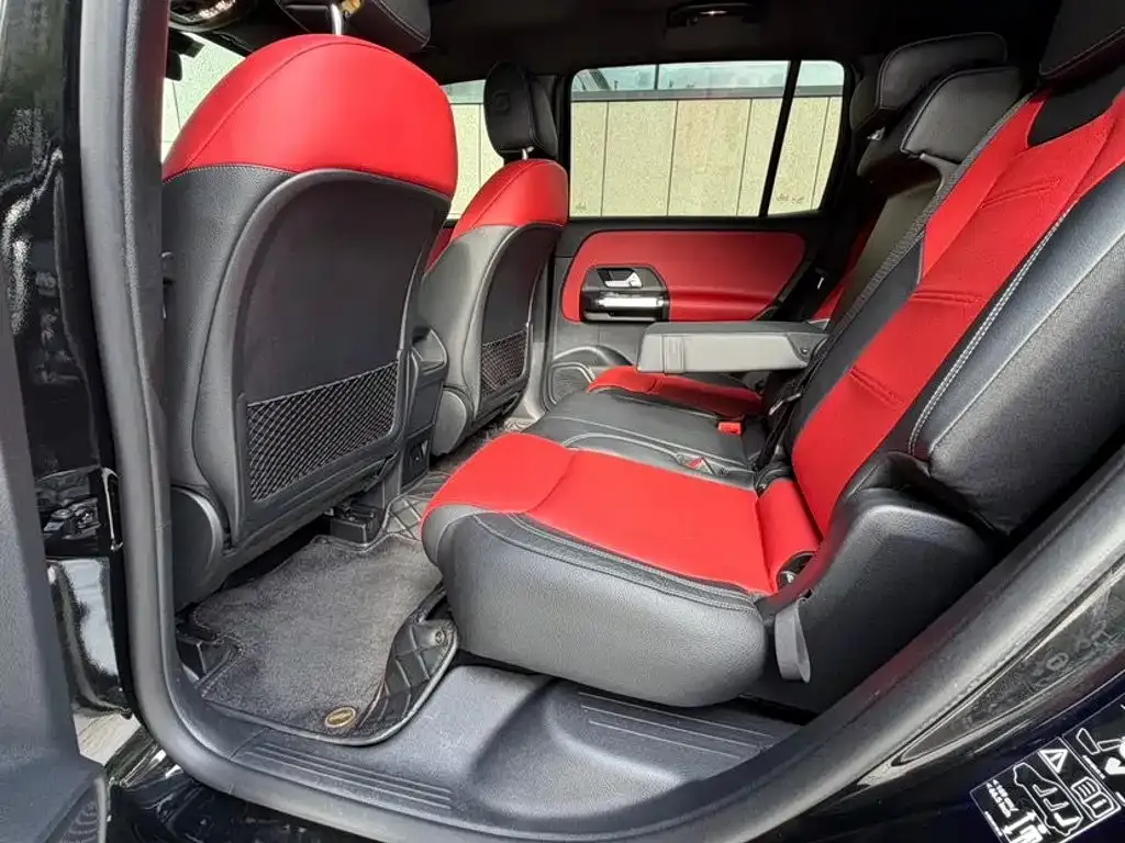 Mercedes-Benz GLB AMG — фото 10