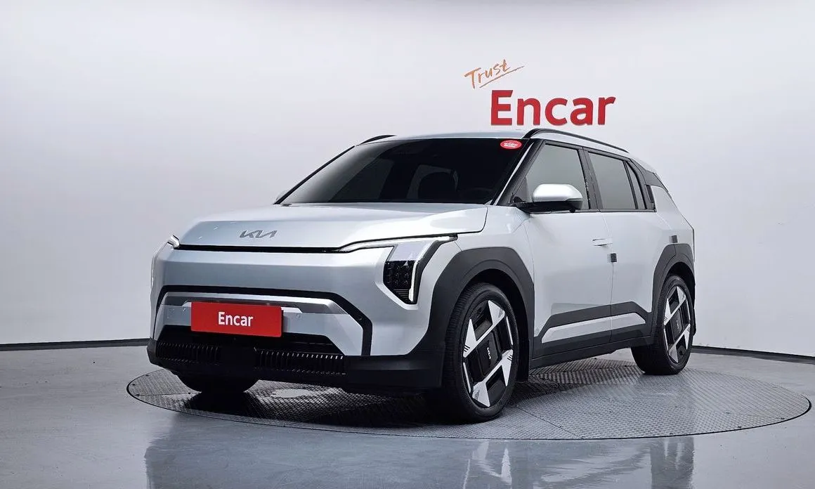 Kia EV3 — фото 1