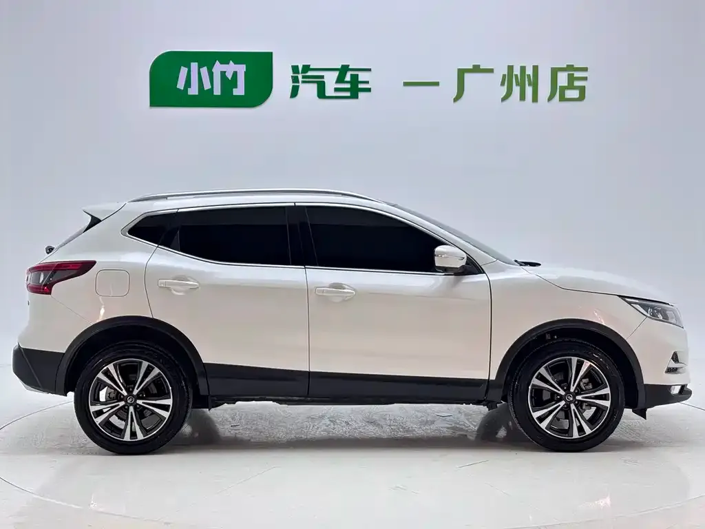 Nissan Qashqai — фото 6