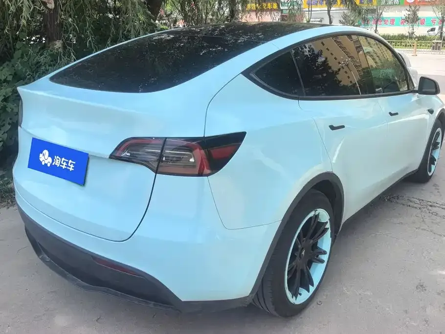 Tesla Model Y — фото 6