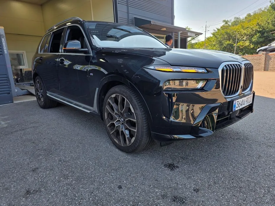 BMW X7 — фото 8