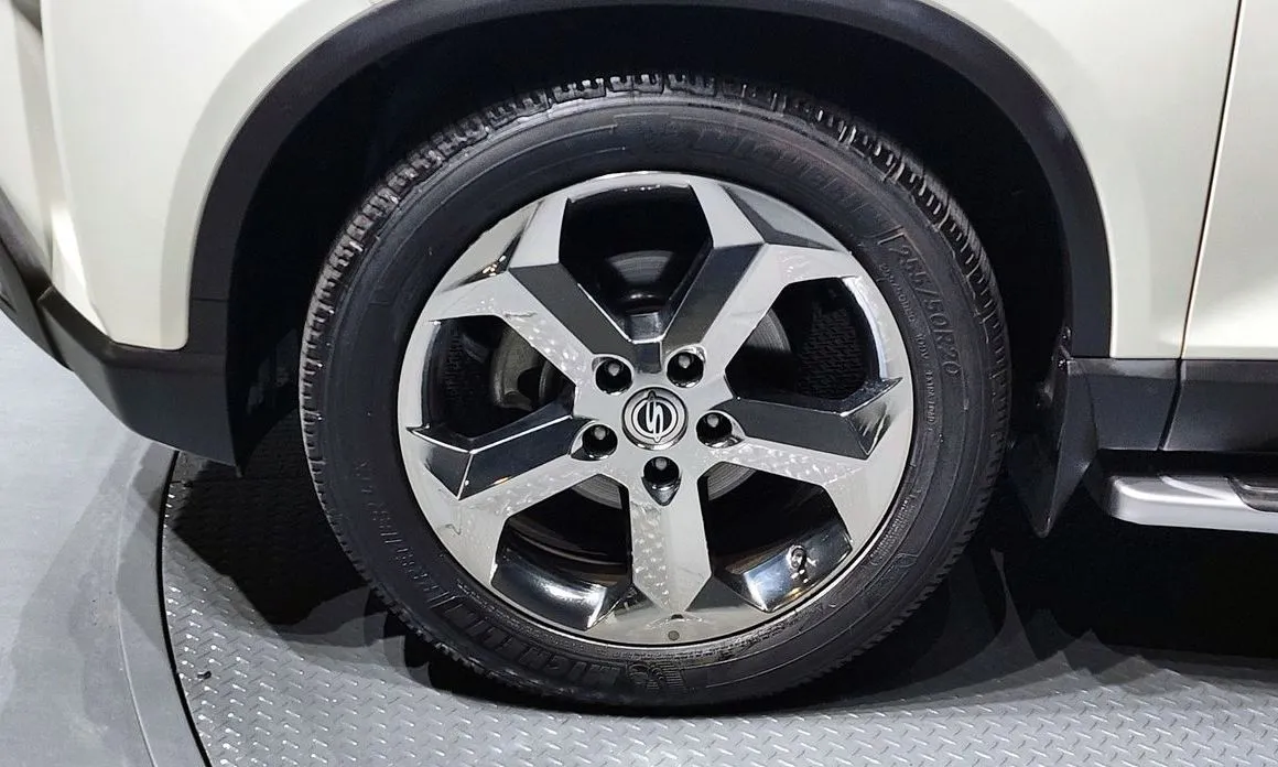 KG Mobility (Ssangyong) Rexton — фото 4