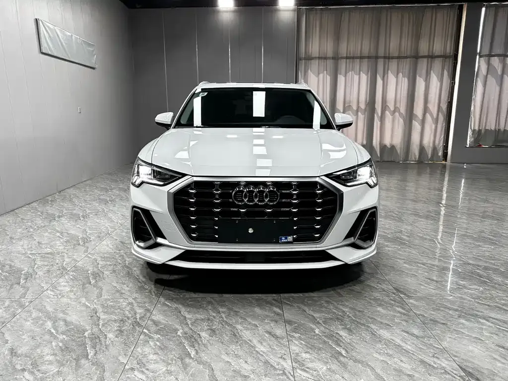 Audi Q3 — фото 6