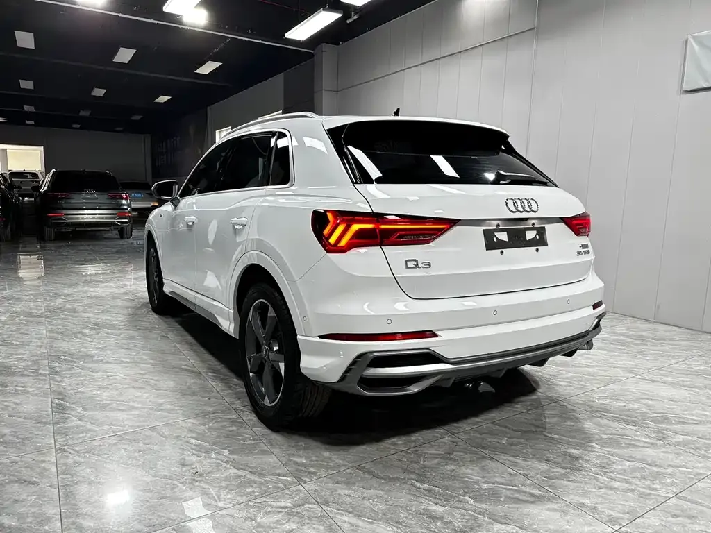 Audi Q3 — фото 5