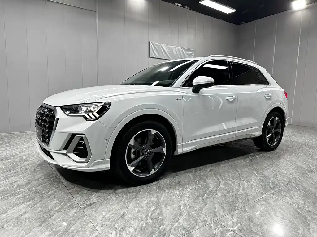Audi Q3 — фото 7