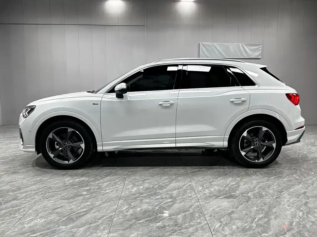 Audi Q3 — фото 3