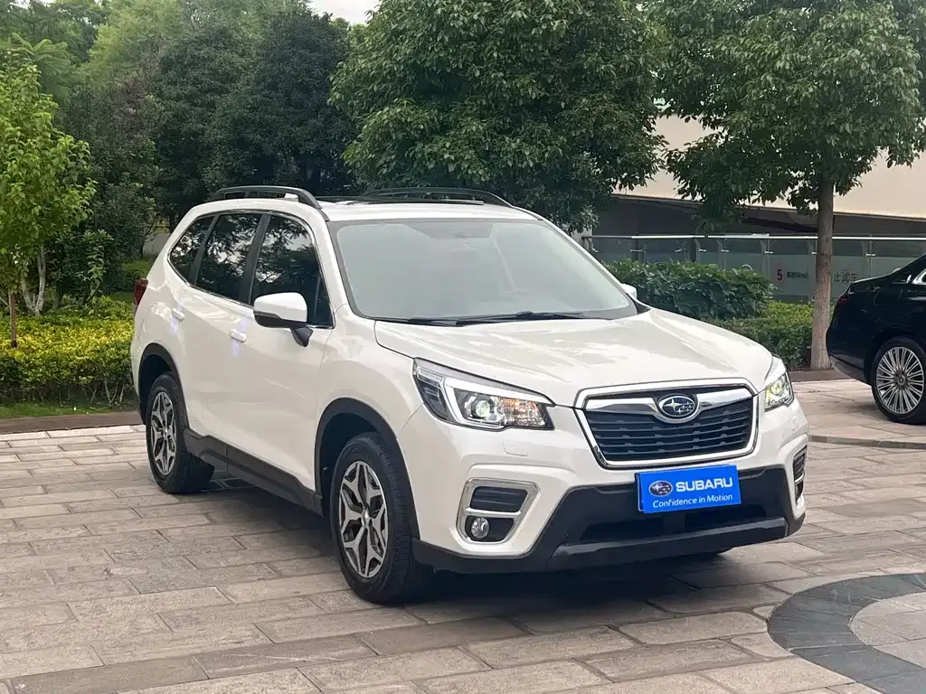 Subaru Forester — фото 6