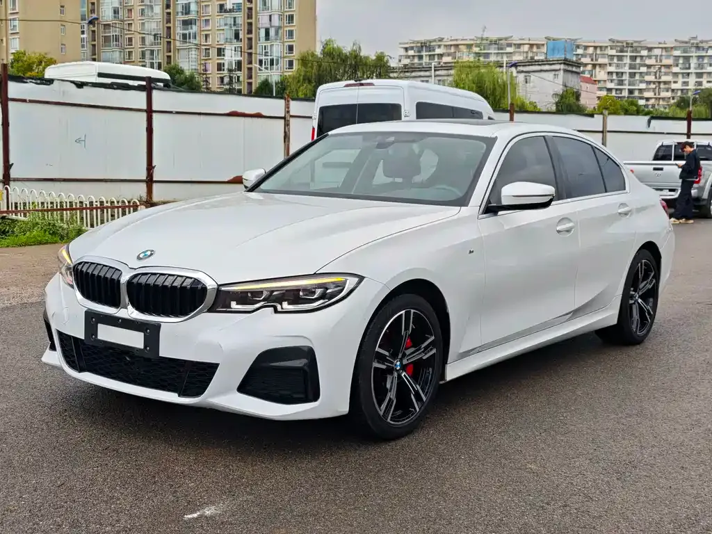 BMW 3 Series — фото 1