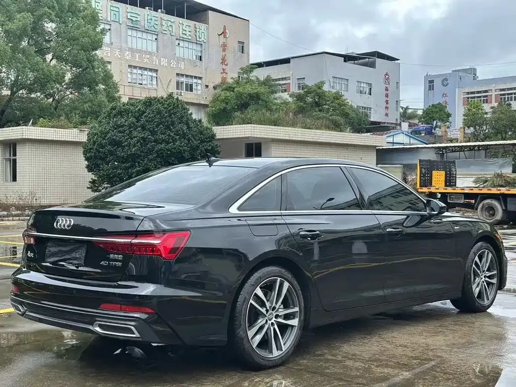 Audi A6L — фото 7