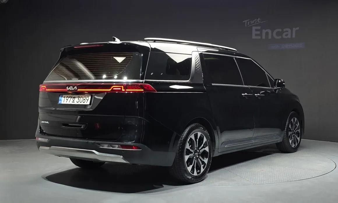 Kia Carnival — фото 6