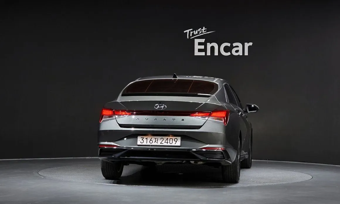 Hyundai AVANTE — фото 4
