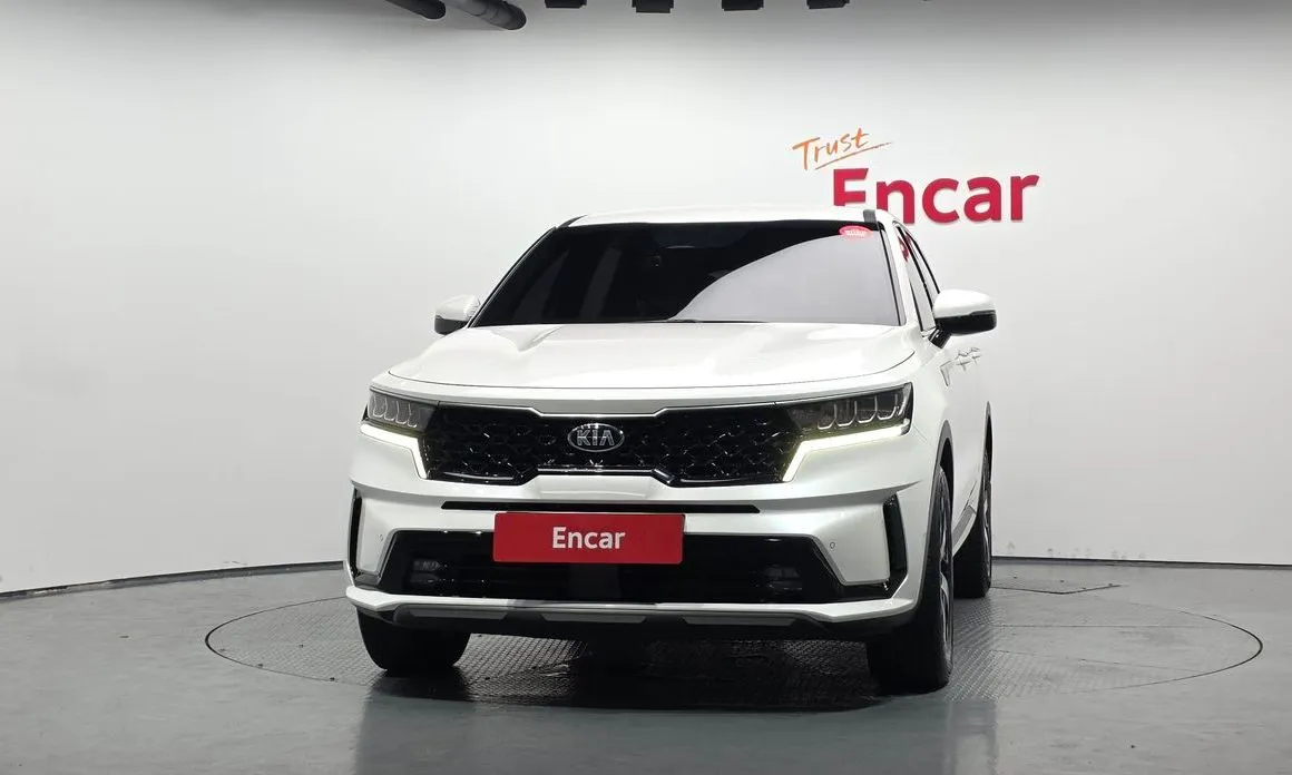 Kia Sorento — фото 6