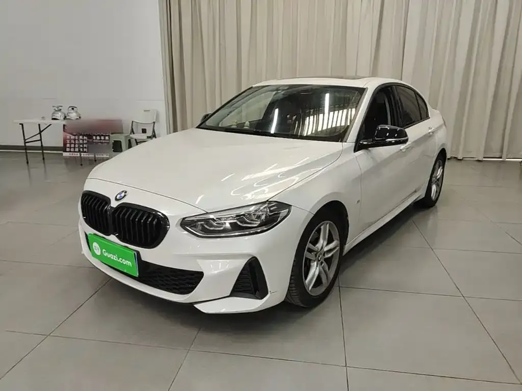BMW 1 Series — фото 1