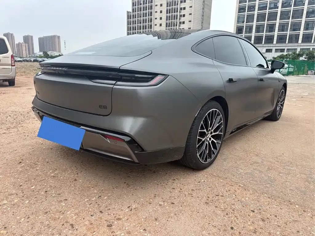 Geely Galaxy E8 — фото 10