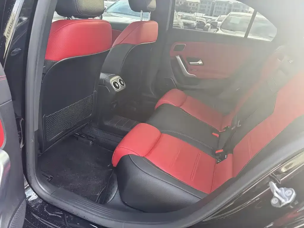 Mercedes-Benz A-Class AMG — фото 4